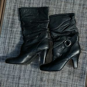 Kelly and Katie black heeled boots
